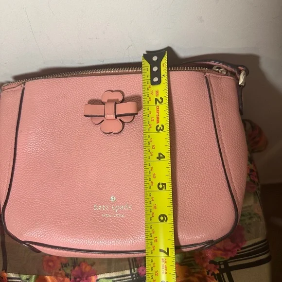 Kate Spade crossbody. - Picture 13 of 14